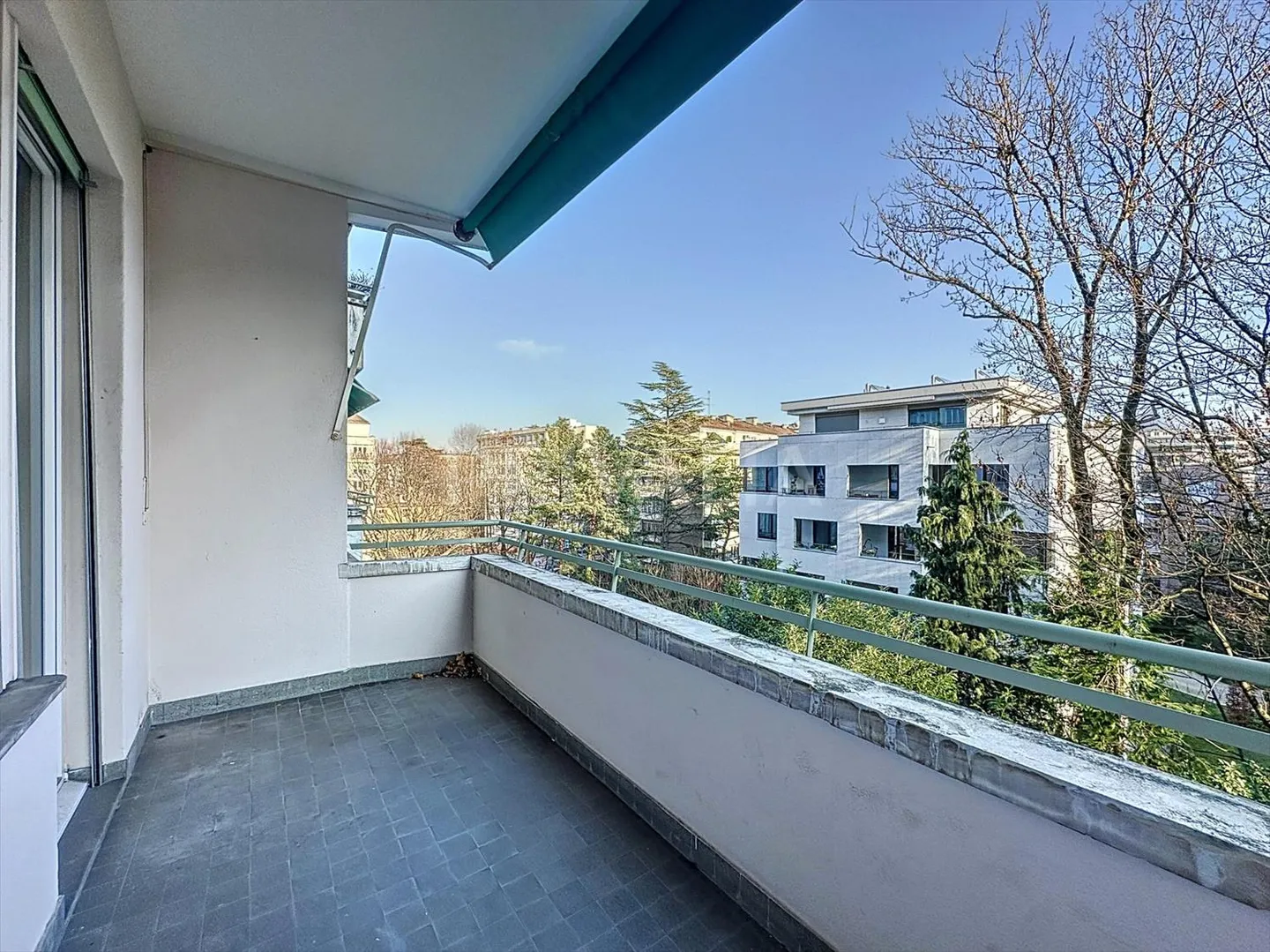 Bel appartement élégamment meublé au coeur de Malagnou - Photo 7 sur 9