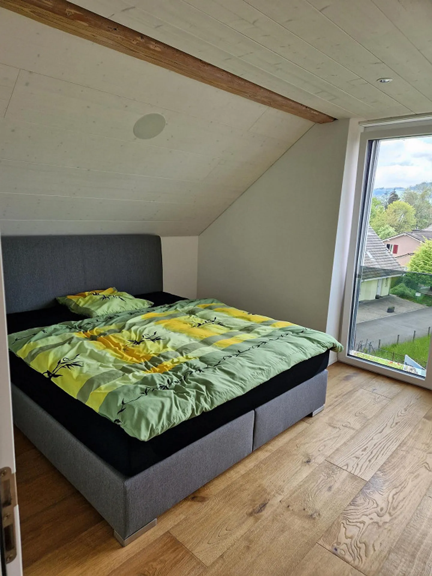 "Traumhafte, möblierte 4.5-Zimmer-Wohnung" - Foto 3 von 8