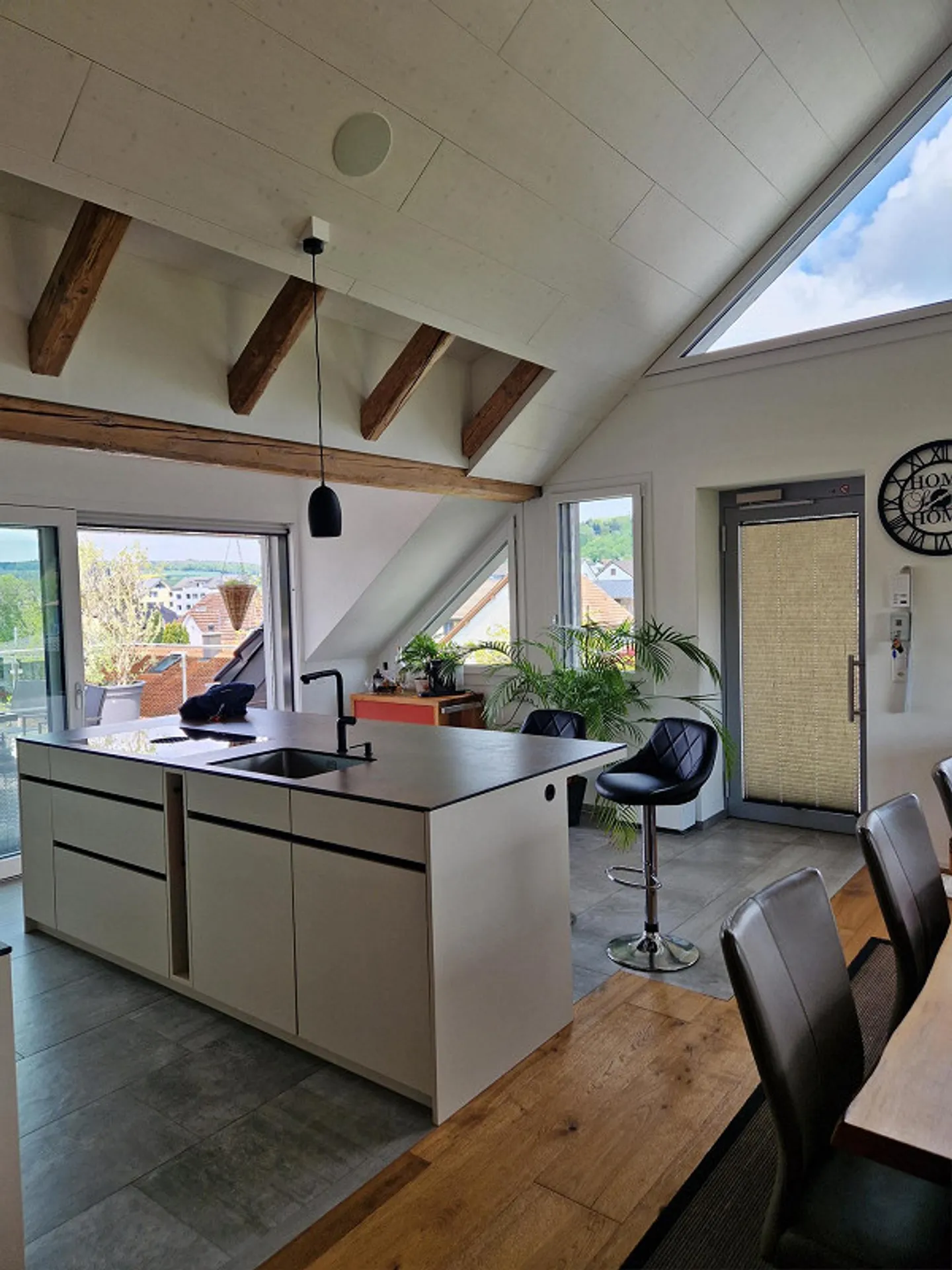 "Traumhafte, möblierte 4.5-Zimmer-Wohnung" - Foto 5 von 8