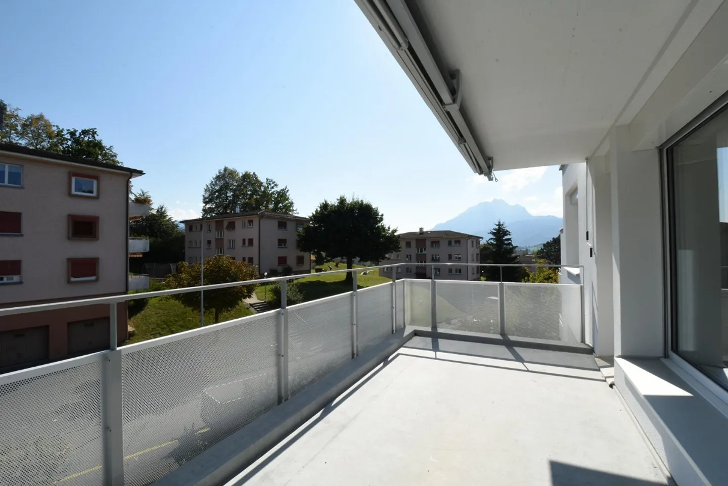 Bright 3.5-room apartment with balcony in the quiet Lerchenbühlhöhe district - Photo 11 of 11