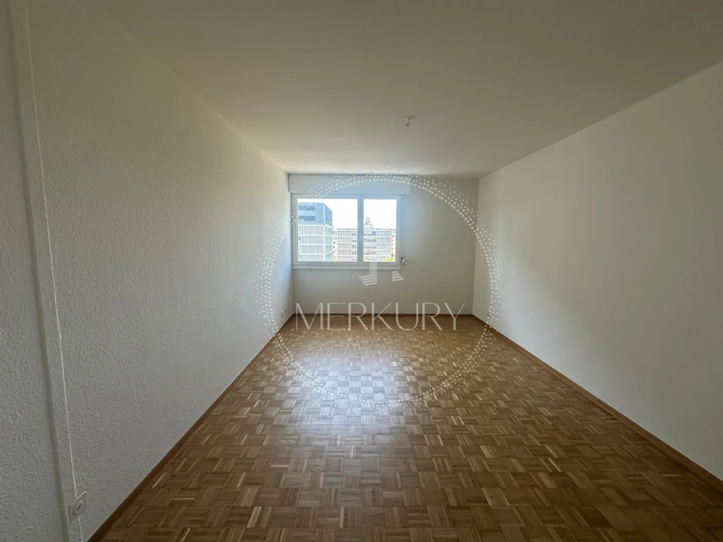 A charming 3-room apartment in the Châtelaine / Vernier area - Photo 3 of 6