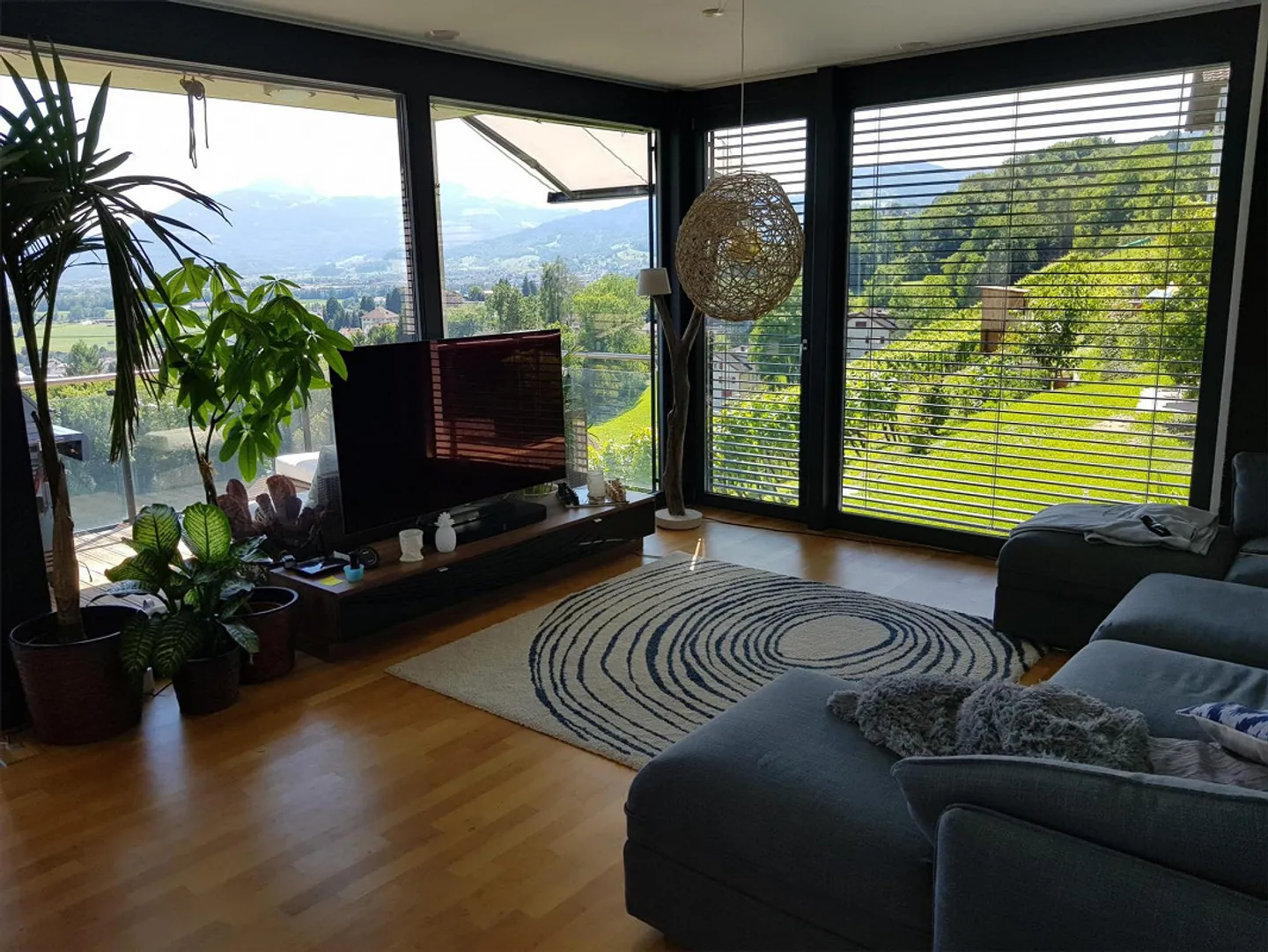 Appartamento di 3,5 locali come nuovo direttamente sopra il vigneto - Foto 5 di 12