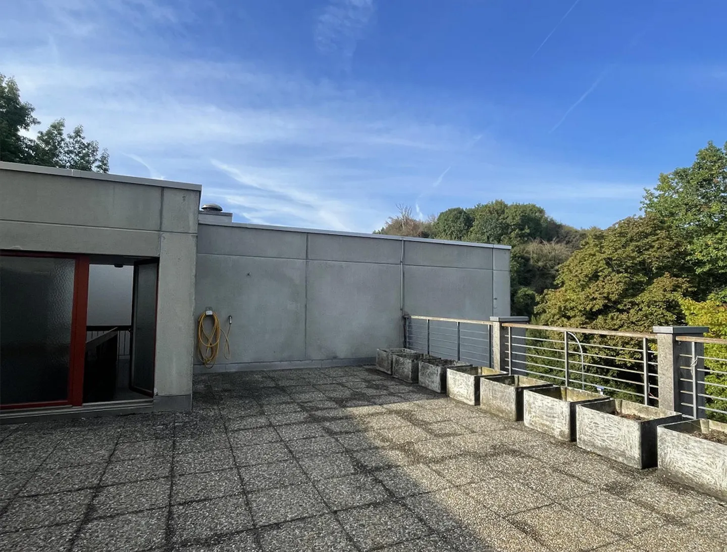 Geräumige Wohnung mit Dachterrasse - Foto 14 von 14