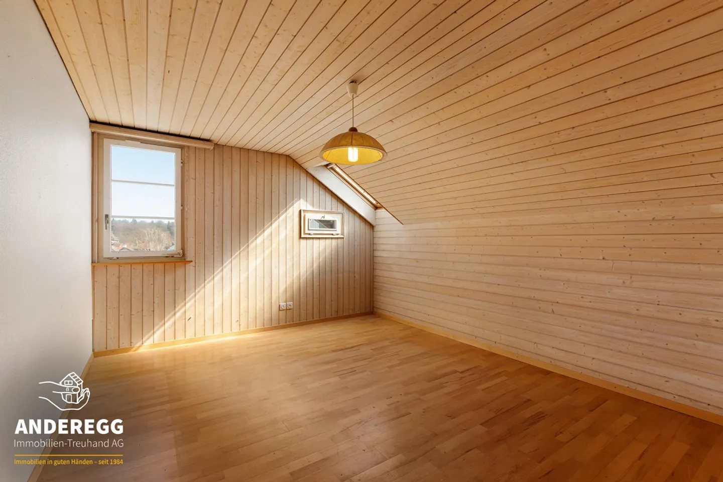 Historical Chalet at Wolfensberg – Detached 5-Room Single-Family House with Ch... - Photo 11 of 13