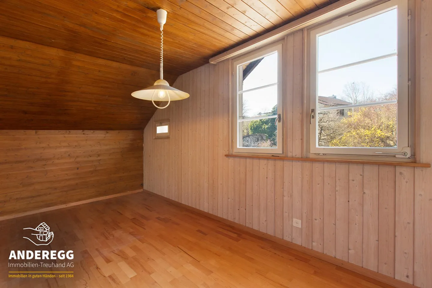 Historical Chalet at Wolfensberg – Detached 5-Room Single-Family House with Ch... - Photo 12 of 13