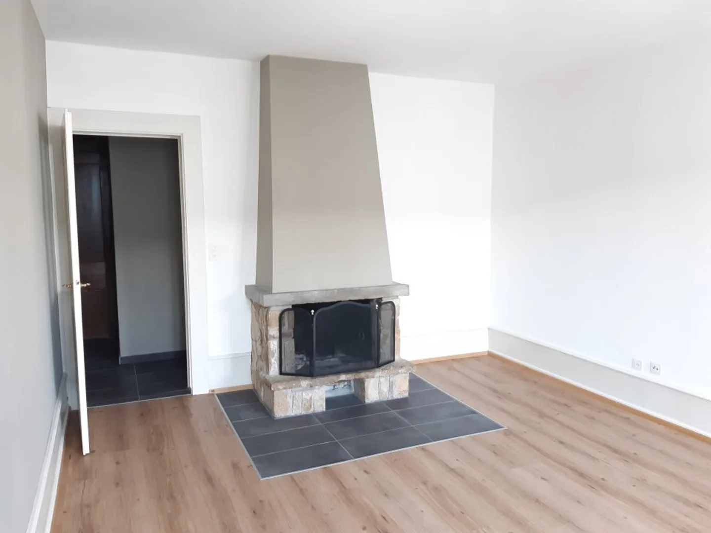 4,5-Zimmer-Wohnung - Foto 1 von 6