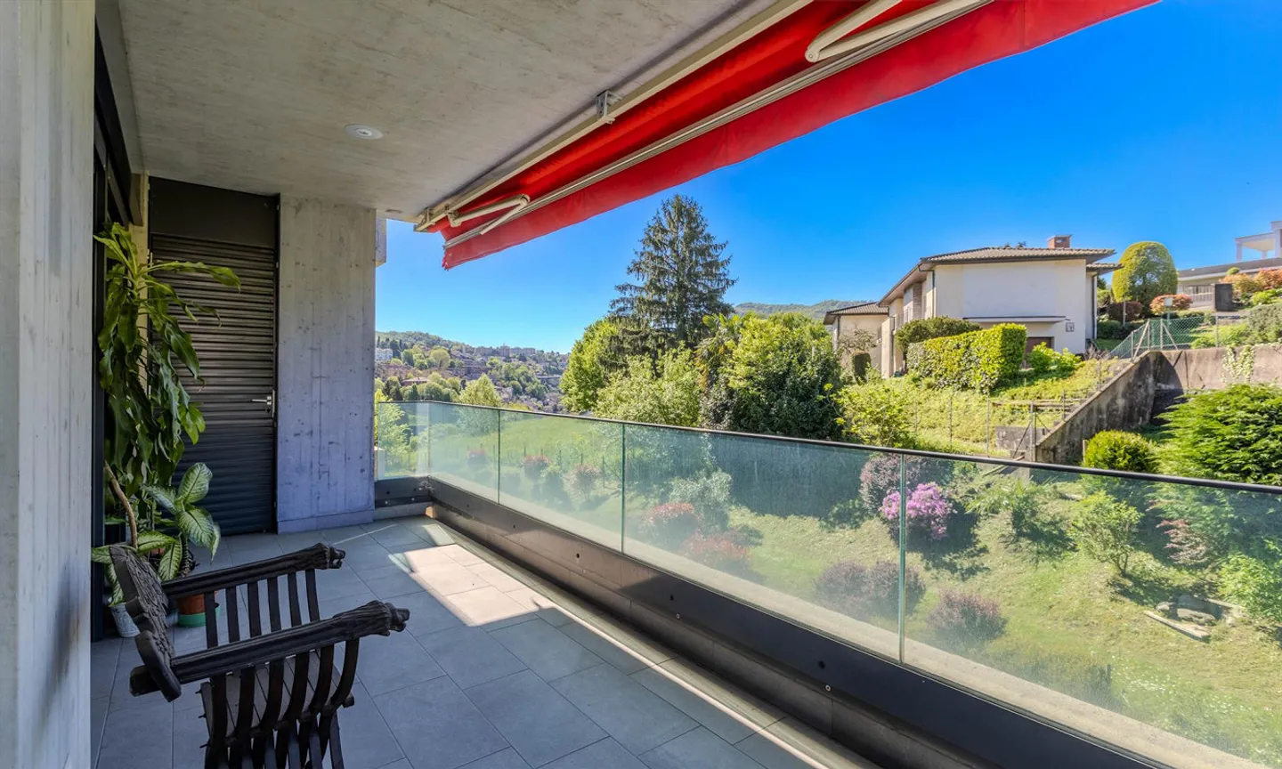 Appartement spacieux et magnifique de 3,5 pièces avec grande terrasse à Vacallo - Photo 1 sur 9