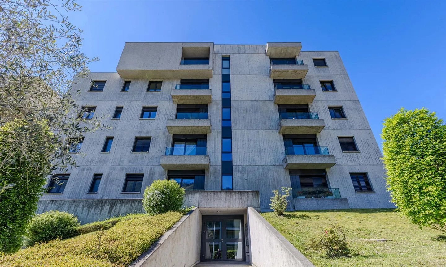 Appartement spacieux et magnifique de 3,5 pièces avec grande terrasse à Vacallo - Photo 9 sur 9
