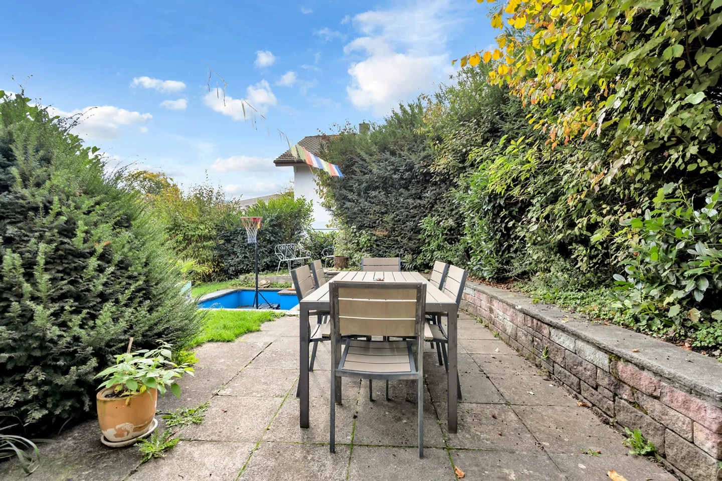 Casa unifamiliare di 5,5 stanze con giardino - Foto 3 di 10