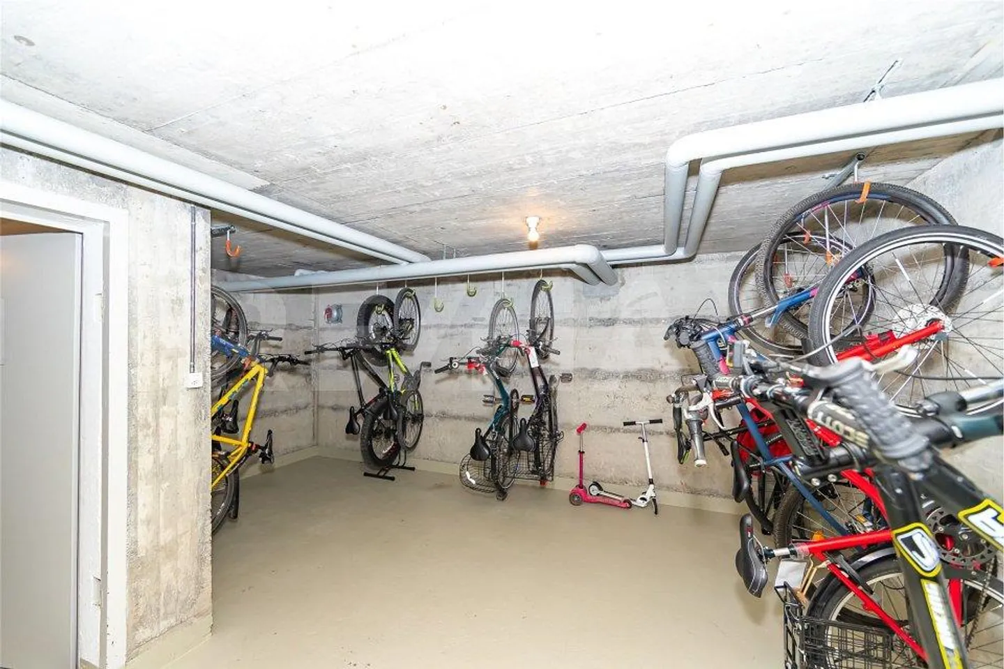 Appartamento 1.5 camere nella popolare Alpenstrasse - Foto 9 di 13