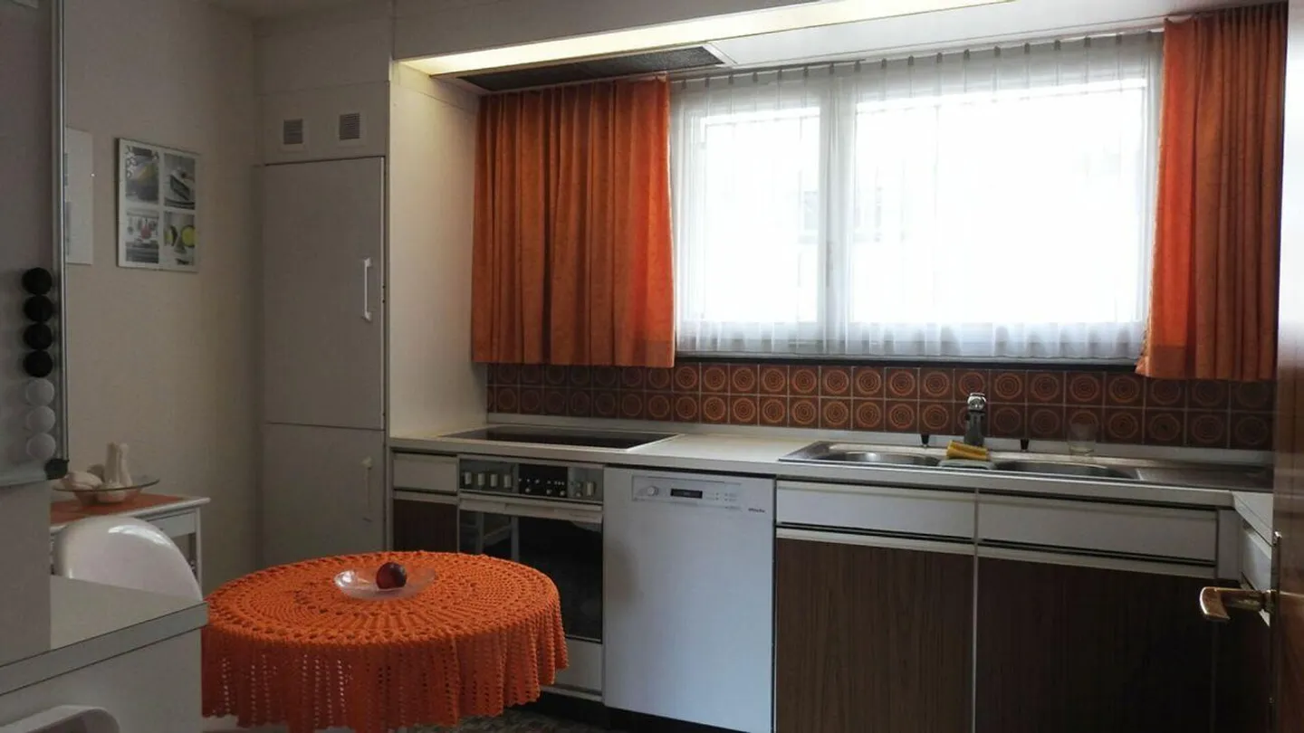 Casa unifamiliare di 6,5 stanze con garage - Foto 12 di 24
