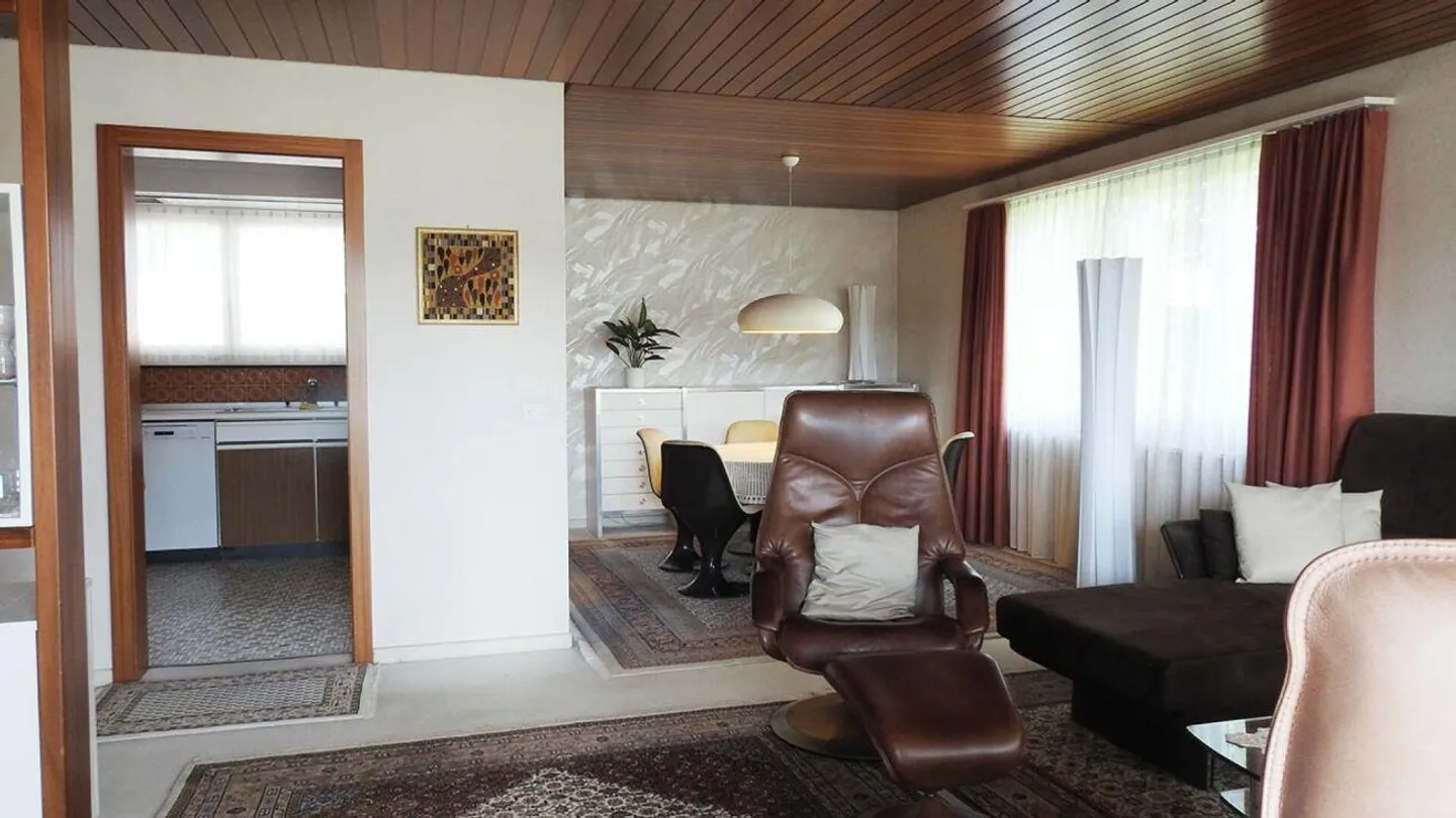 Casa unifamiliare di 6,5 stanze con garage - Foto 4 di 24
