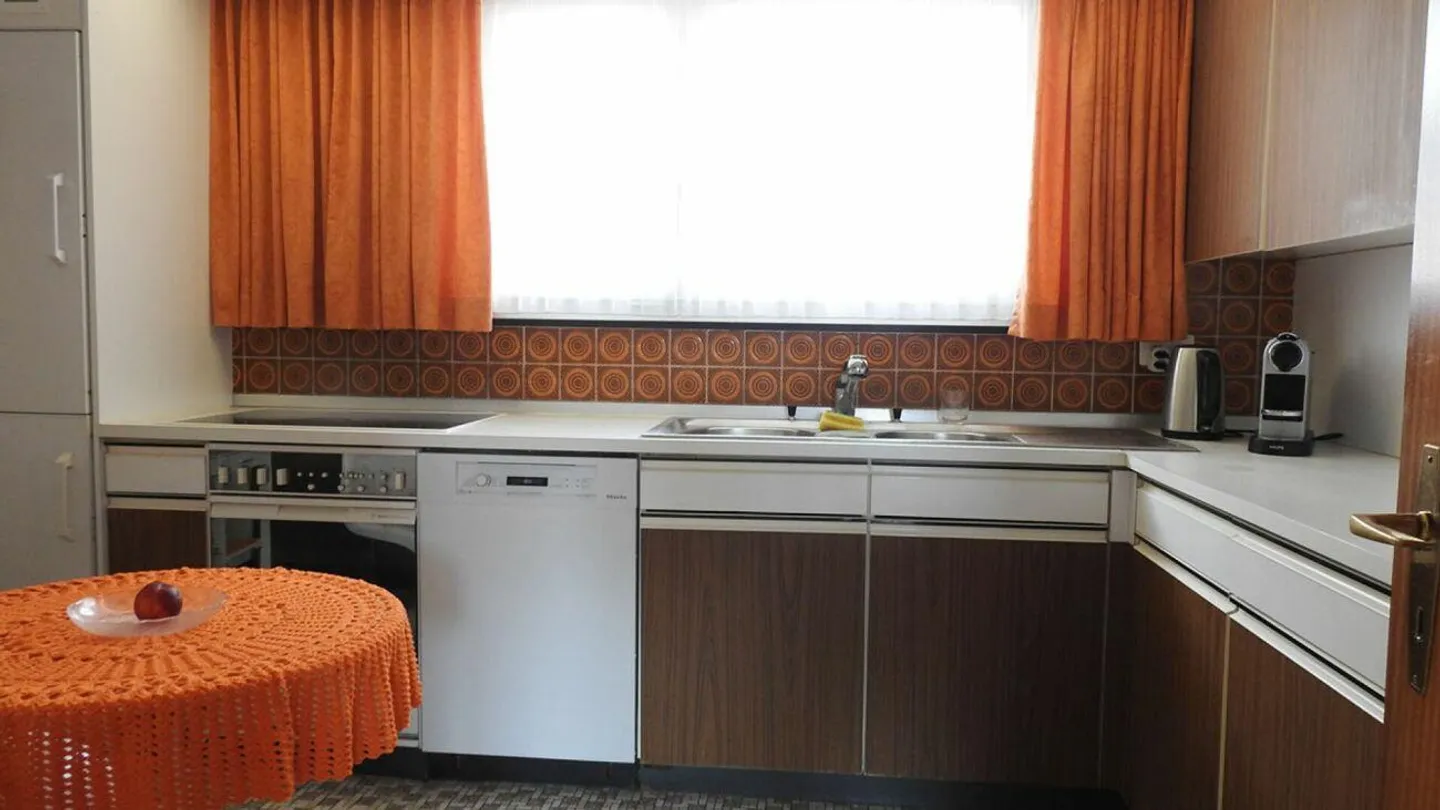 Casa unifamiliare di 6,5 stanze con garage - Foto 13 di 24
