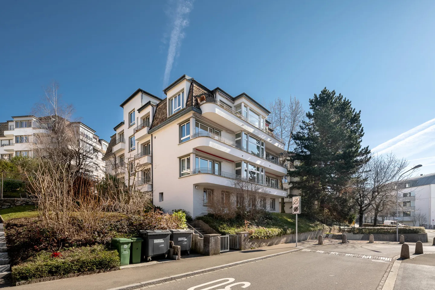 Exclusive dream home in a popular residential area! - Photo 1 of 13