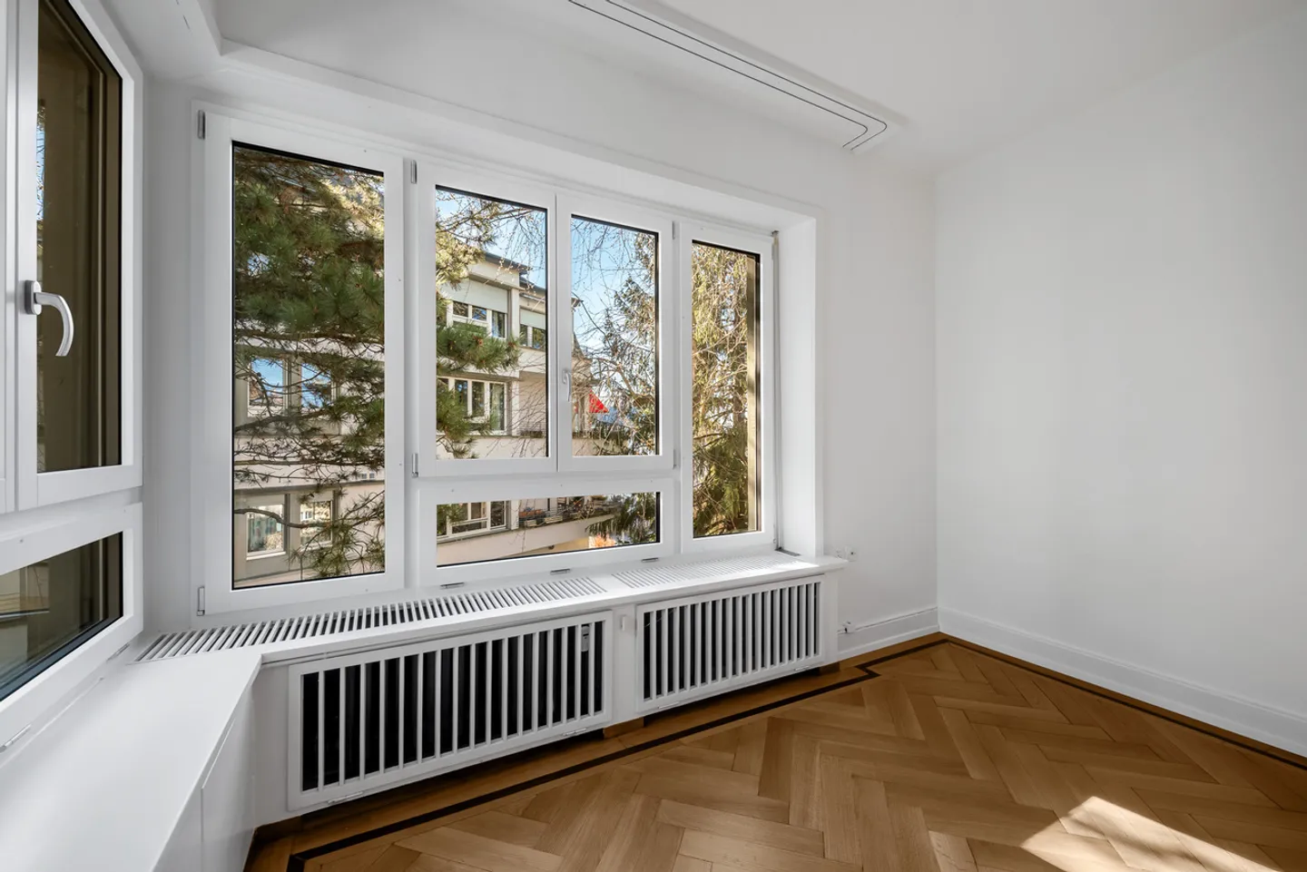 Exclusive dream home in a popular residential area! - Photo 12 of 13