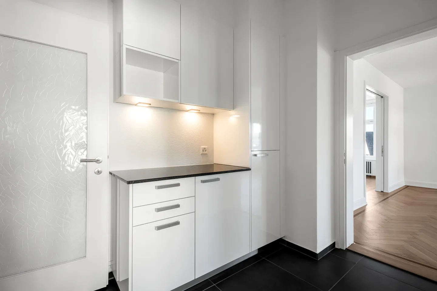 Exclusive dream home in a popular residential area! - Photo 3 of 13