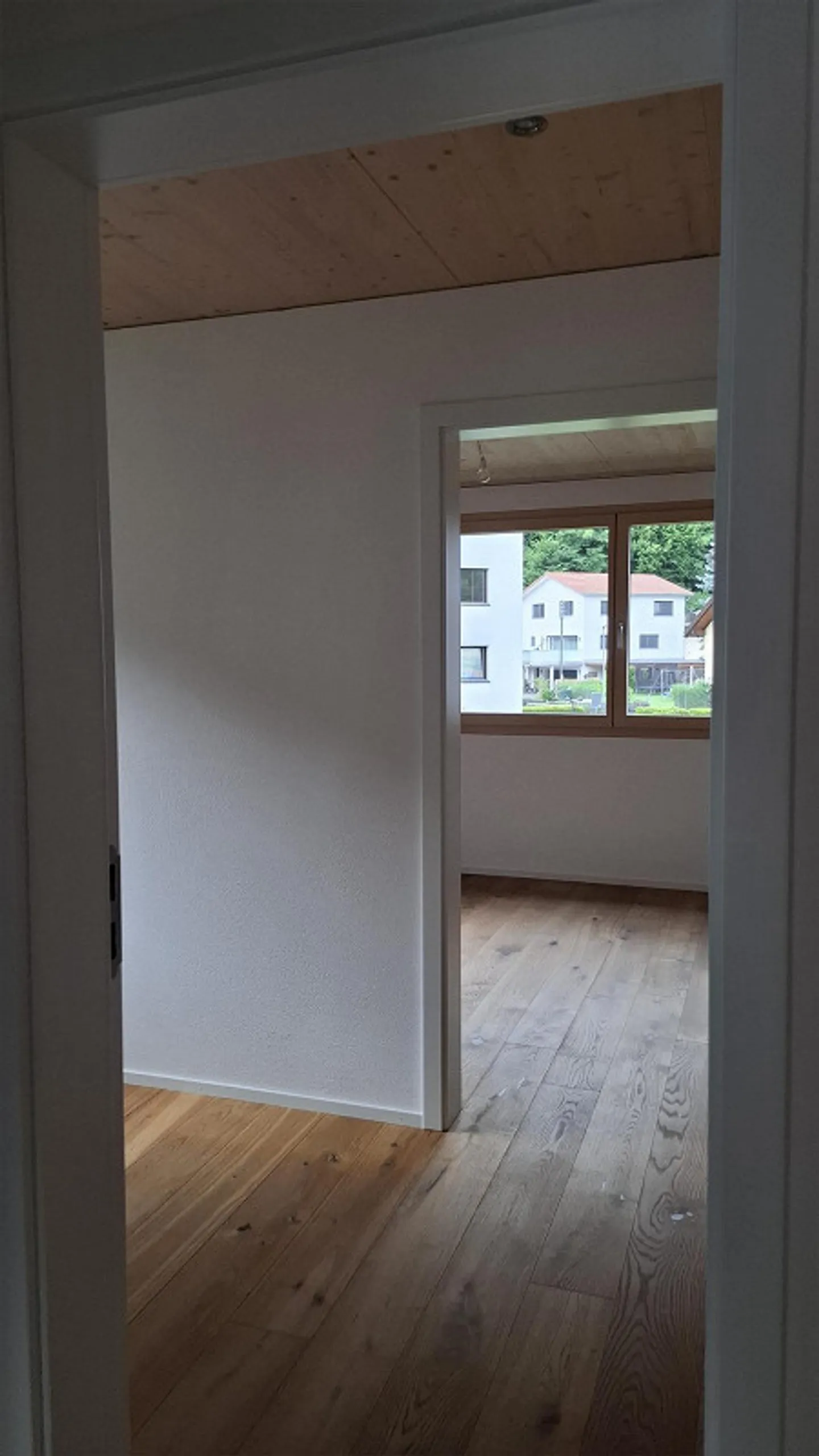 Beautiful bright 3.5 room apartment - Photo 2 of 6