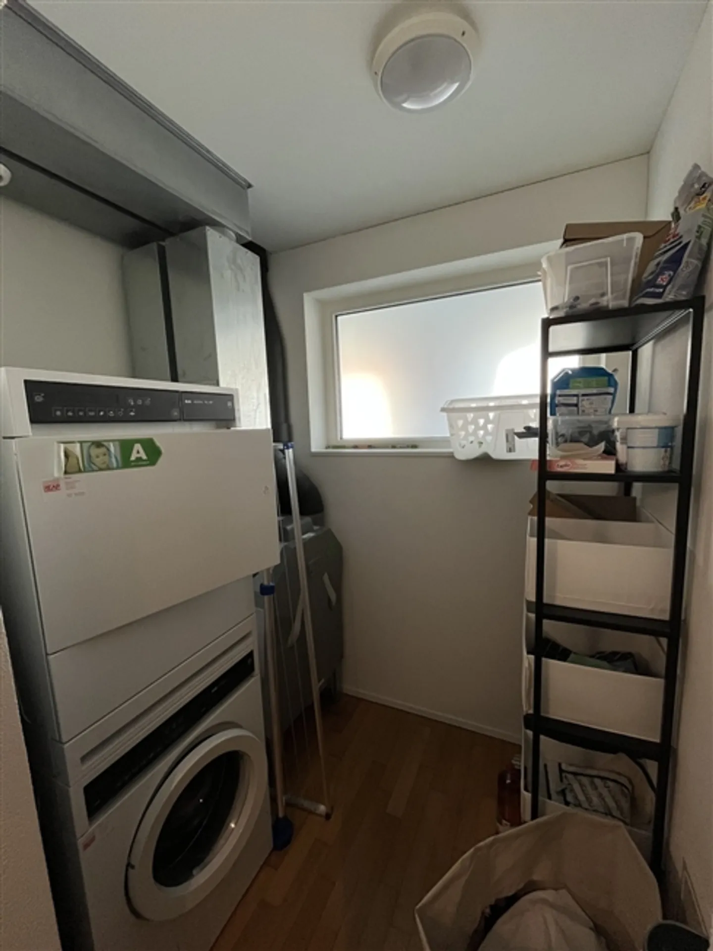 2½ ZI-WOHNUNG IN ROTKREUZ (ZG), MÖBLIERT, TEMPORÄR - Foto 6 von 8