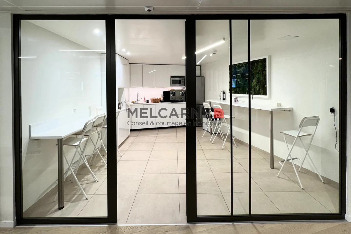 Bureaux de 470 m² rue du Rhône  - Photo 4 sur 4