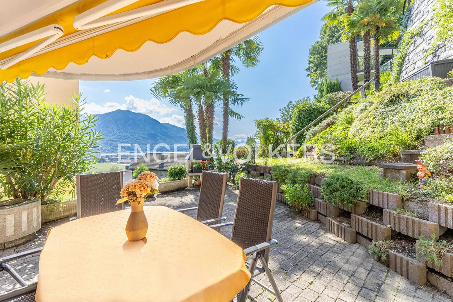 Appartamento affascinante 4.5 stanze con giardino, pergola e vista lago (58) - Foto 1 di 11