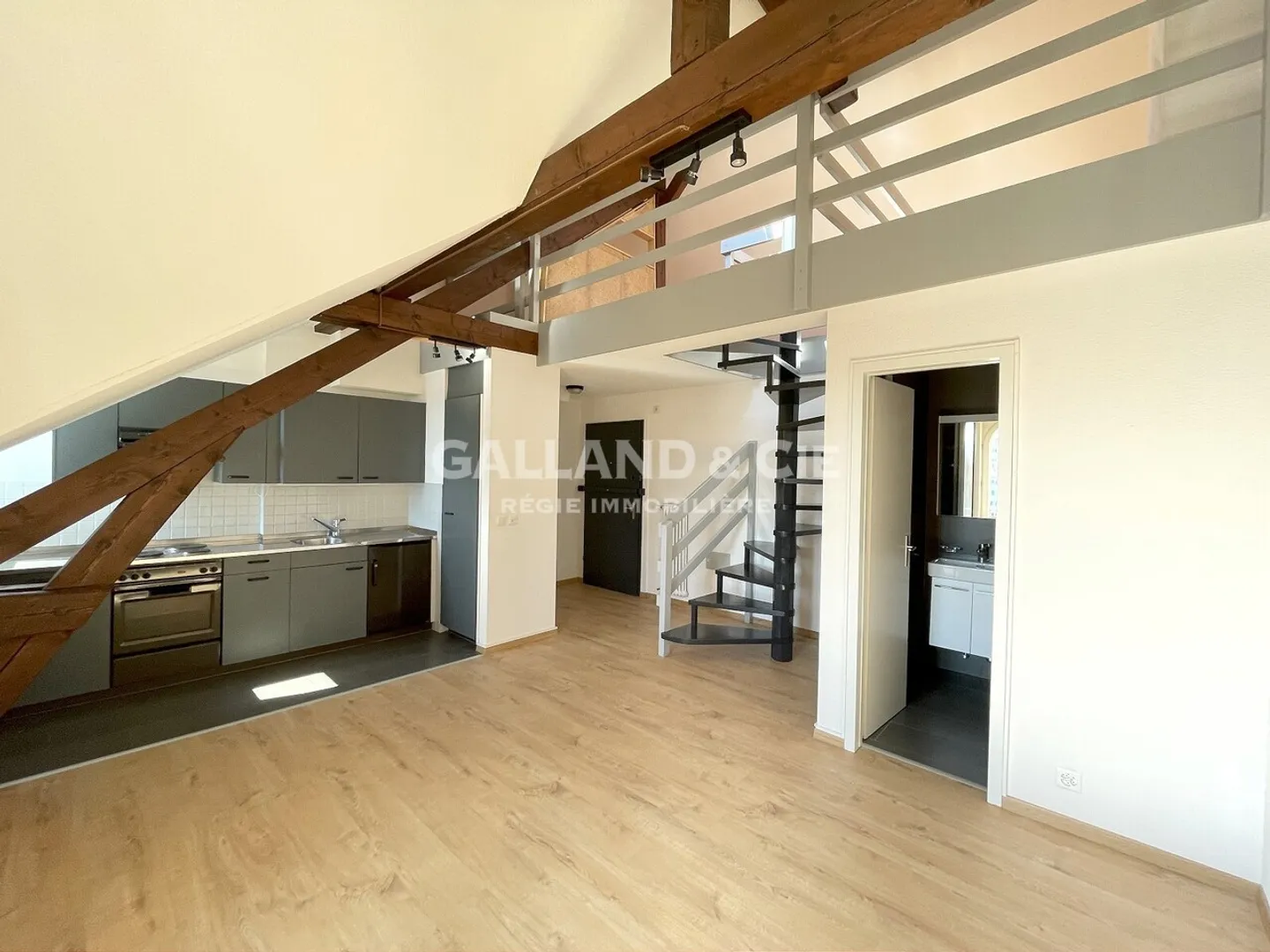1.5-room apartment on the 4th floor - Photo 1 of 6