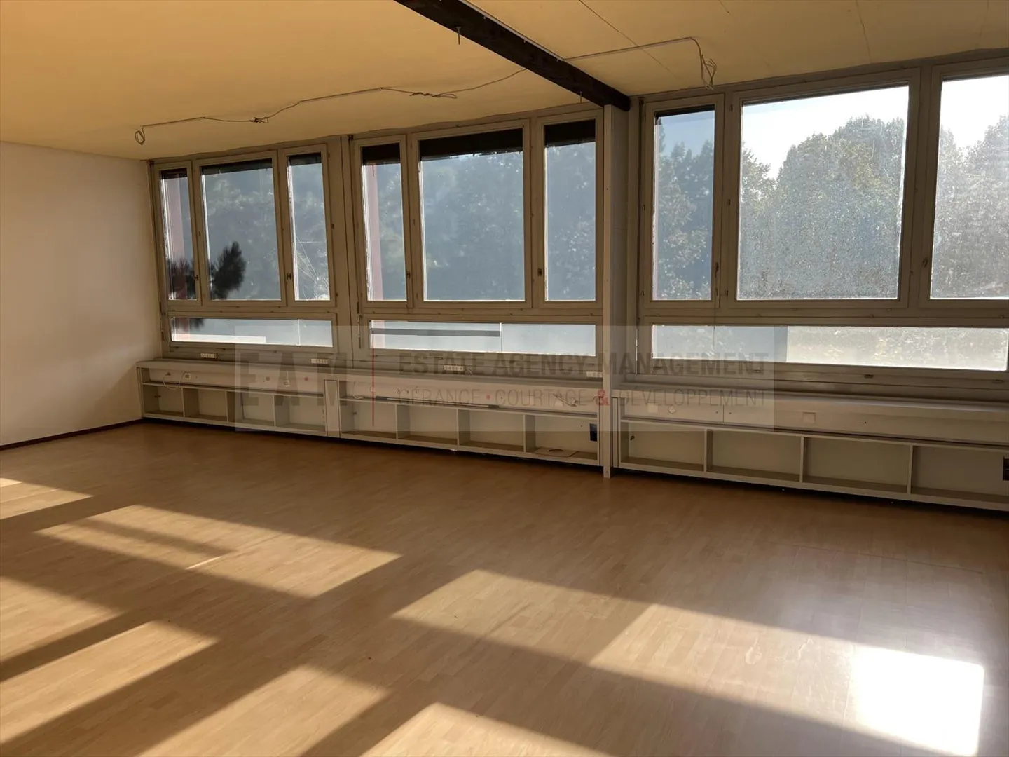Atelier 1 pièce - Photo 2 sur 10
