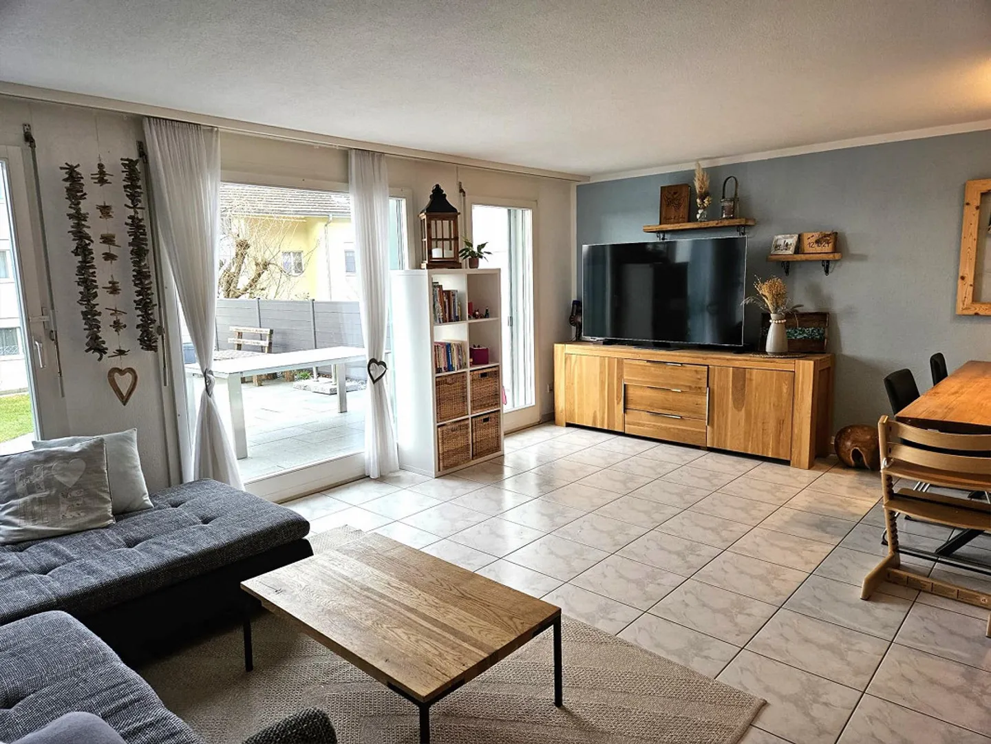 5.5-Room House with Unobstructed Mountain View – Peace, Nature & Zurich in 20 - Photo 6 of 13