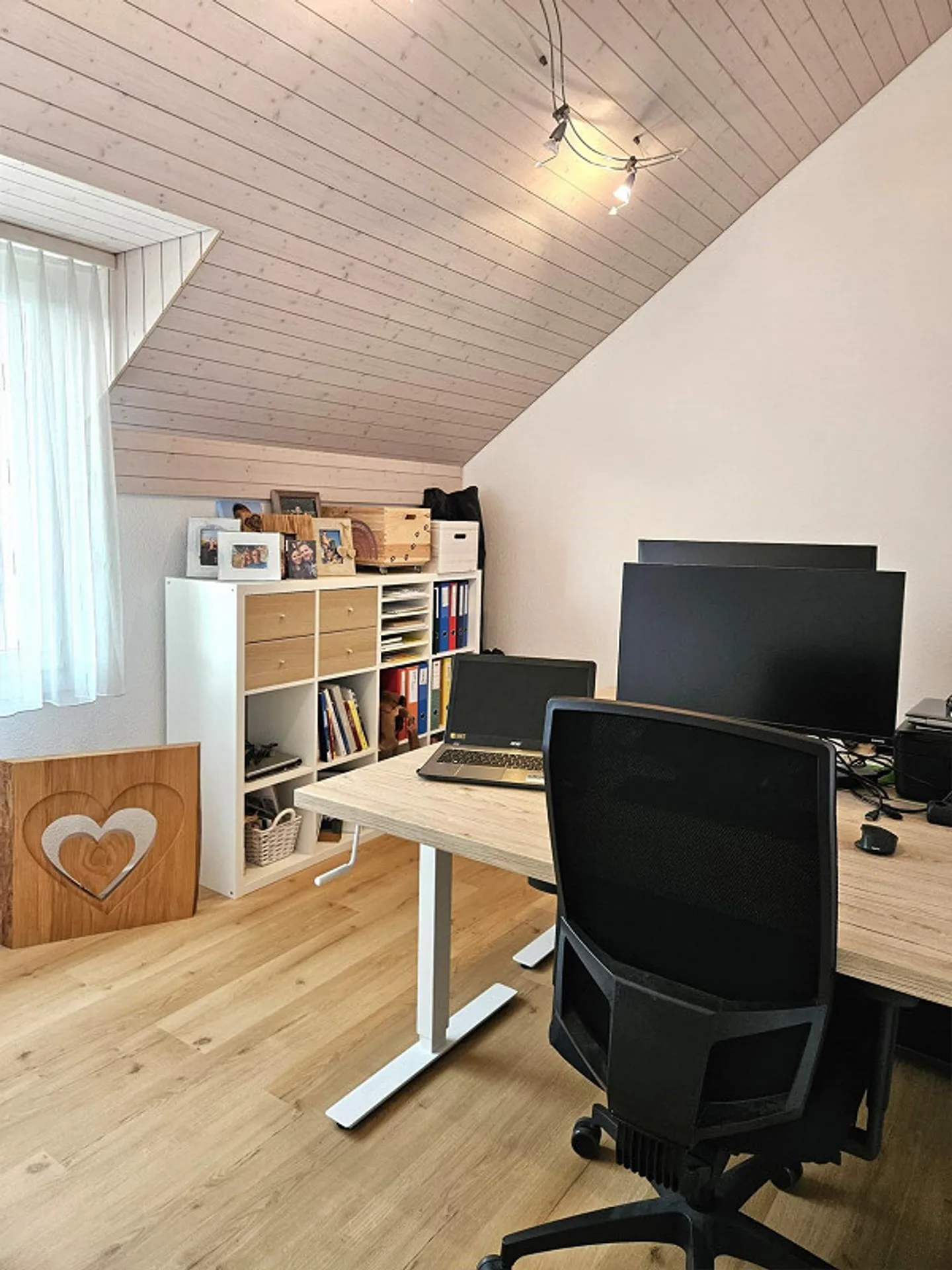 5.5-Room House with Unobstructed Mountain View – Peace, Nature & Zurich in 20 - Photo 11 of 13