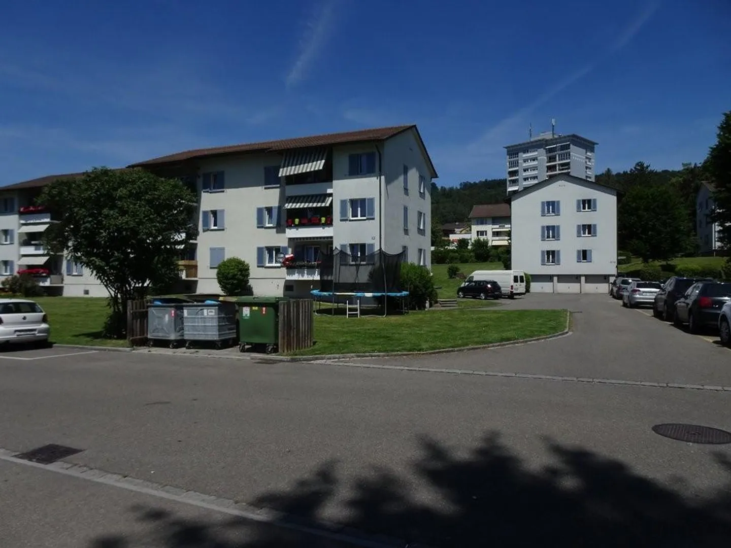 Place de stationnement extérieure à louer immédiatement - Photo 1 sur 1