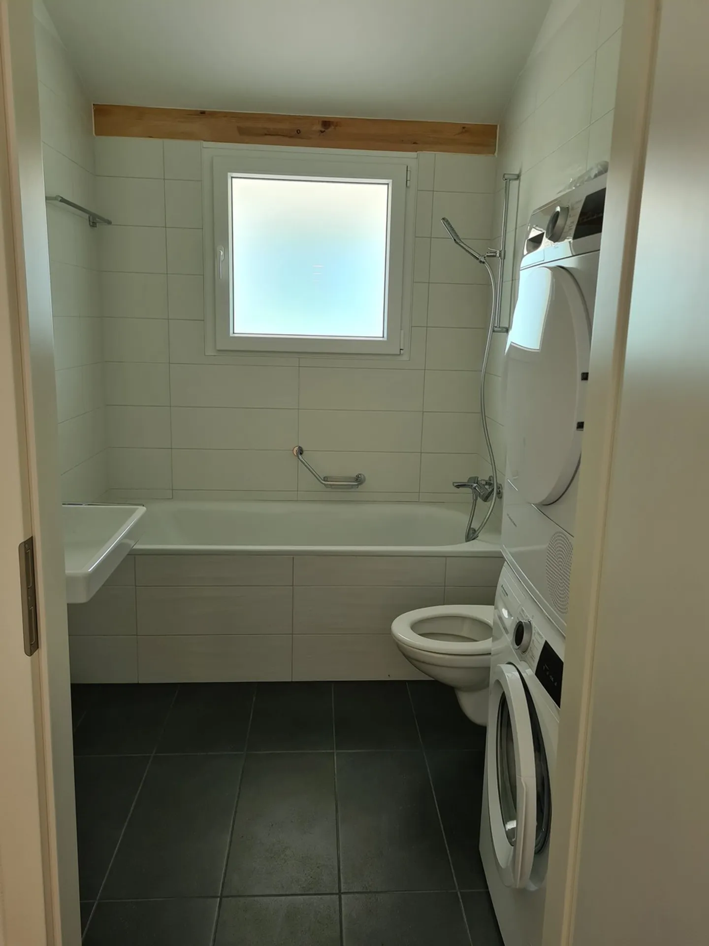 Apartment for rent - Photo 7 of 9