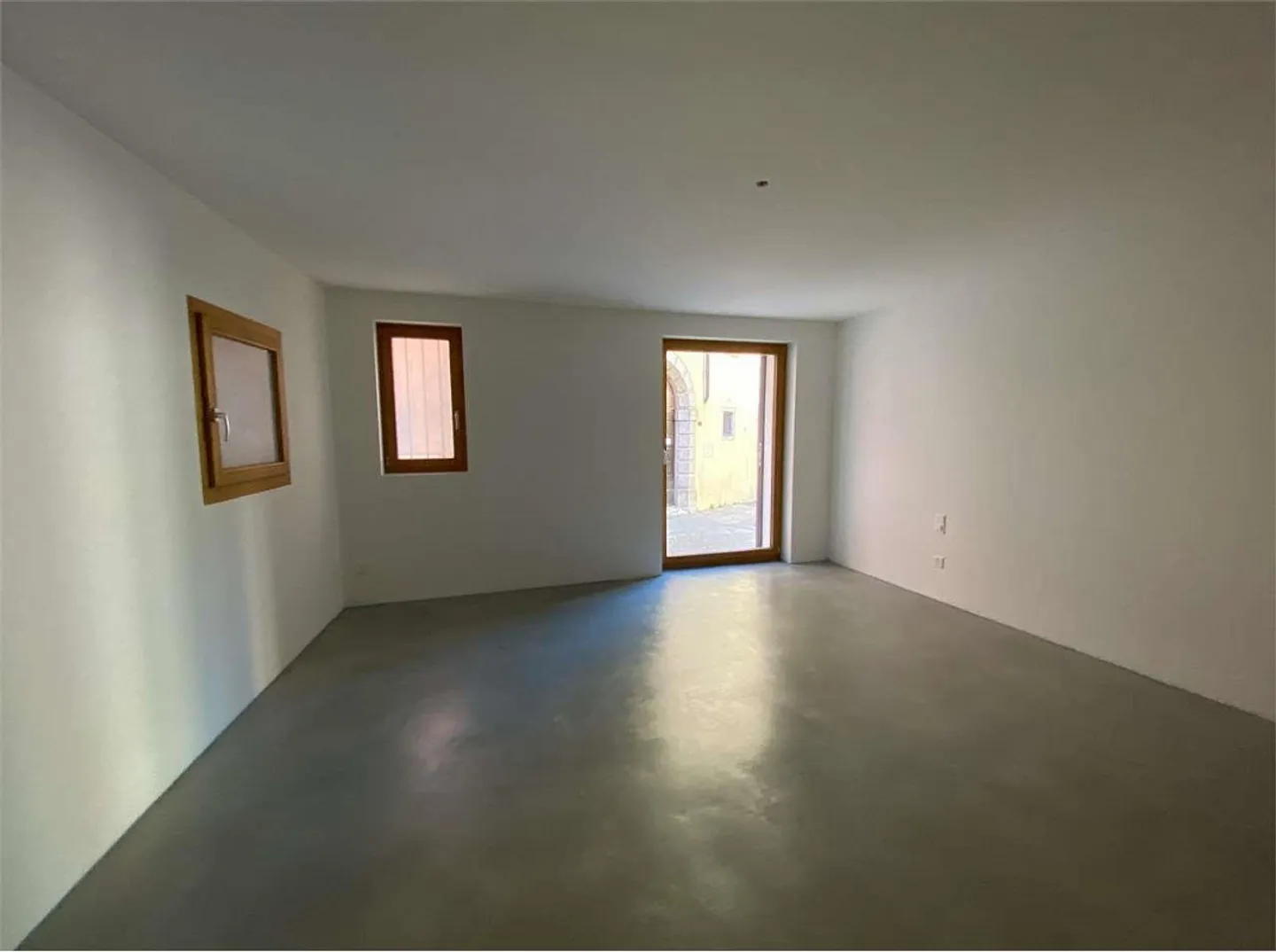 Casa unifamiliare completamente ristrutturata - Foto 11 di 13