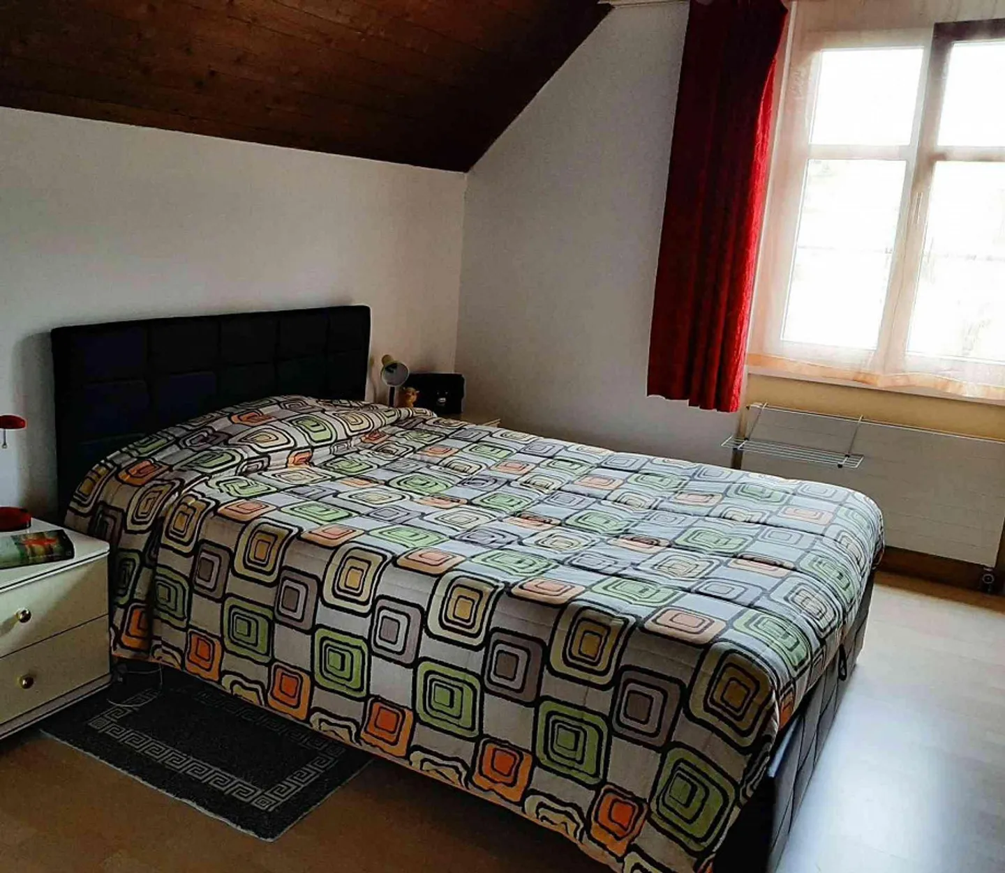 Appartement sous les combles de 2½ pièces au calme avec salle à manger séparée - Photo 5 sur 10