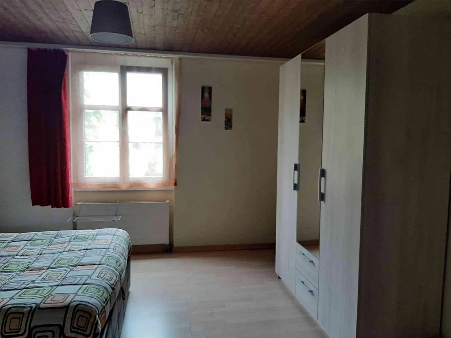Appartement sous les combles de 2½ pièces au calme avec salle à manger séparée - Photo 6 sur 10
