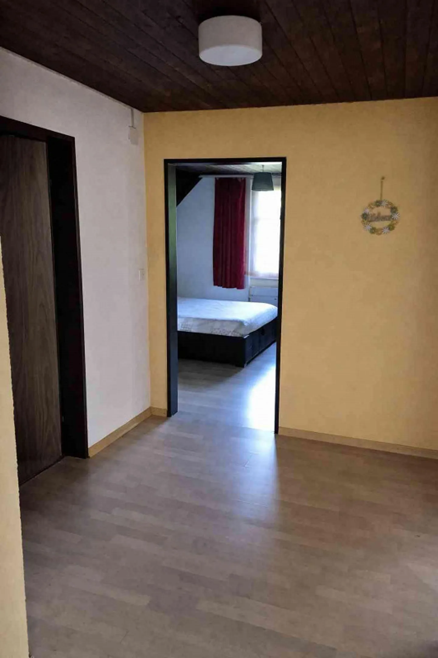 Appartement sous les combles de 2½ pièces au calme avec salle à manger séparée - Photo 7 sur 10