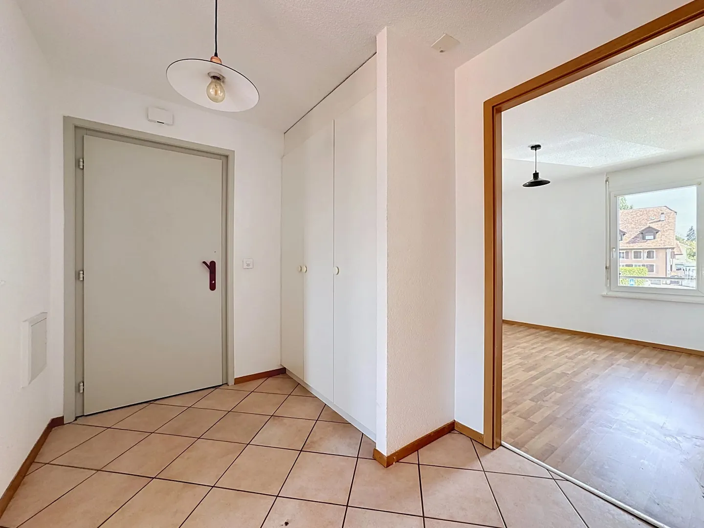 Available immediately - 3.5 room apartment with balcony in a quiet village - Photo 10 of 12