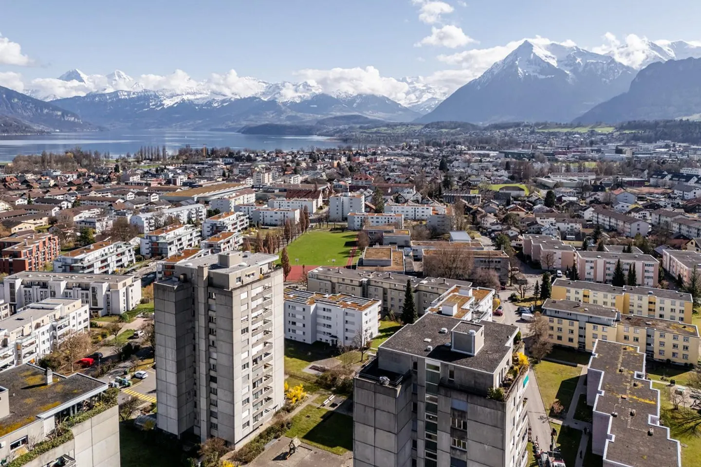 Helle 3,5-Zimmer-Wohnung in Thun - Foto 1 von 13