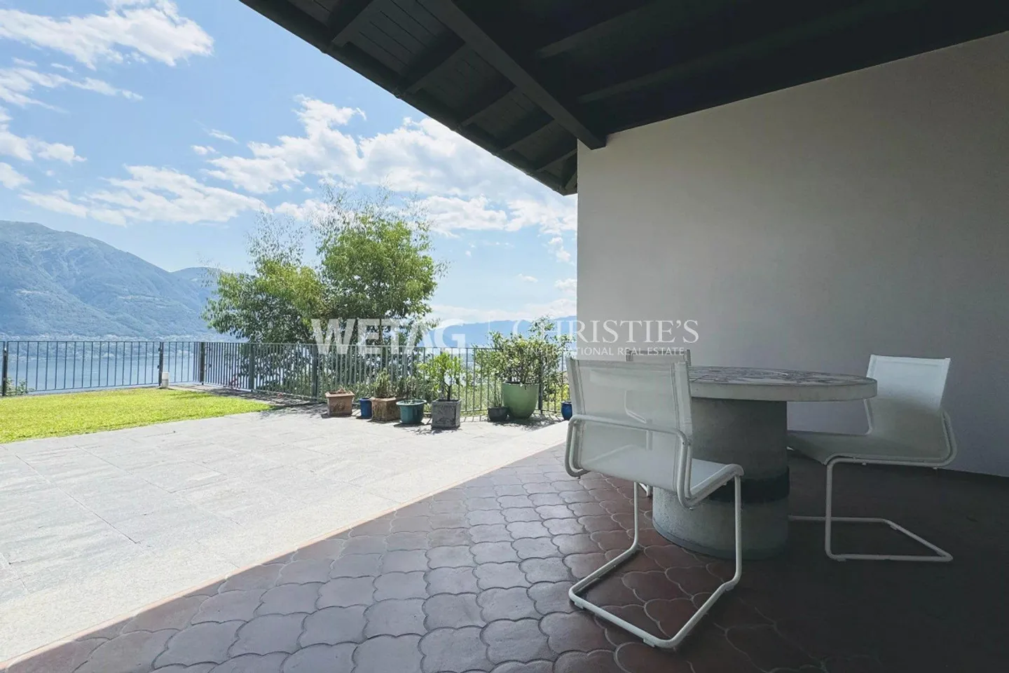 Charmante villa de style méditerranéen avec jardin et vue sur le lac à Minusio - Photo 10 sur 13