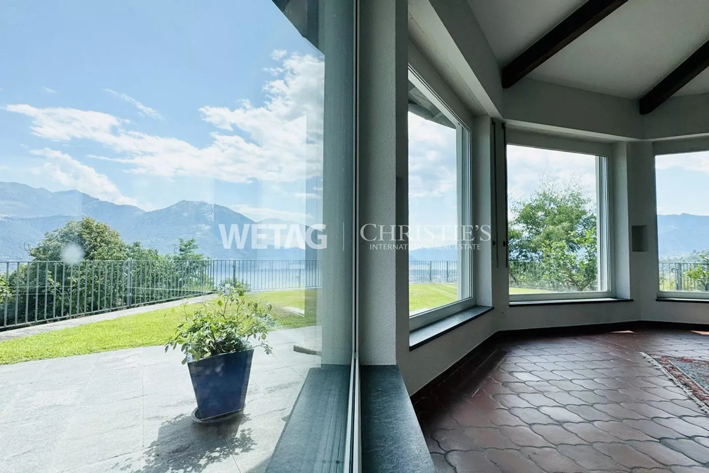 Charmante villa de style méditerranéen avec jardin et vue sur le lac à Minusio - Photo 6 sur 13