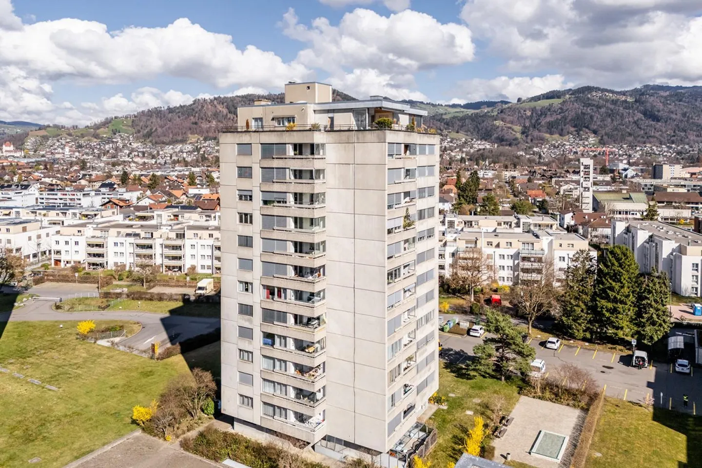 Helle 3,5-Zimmer-Wohnung in Thun - Foto 2 von 13