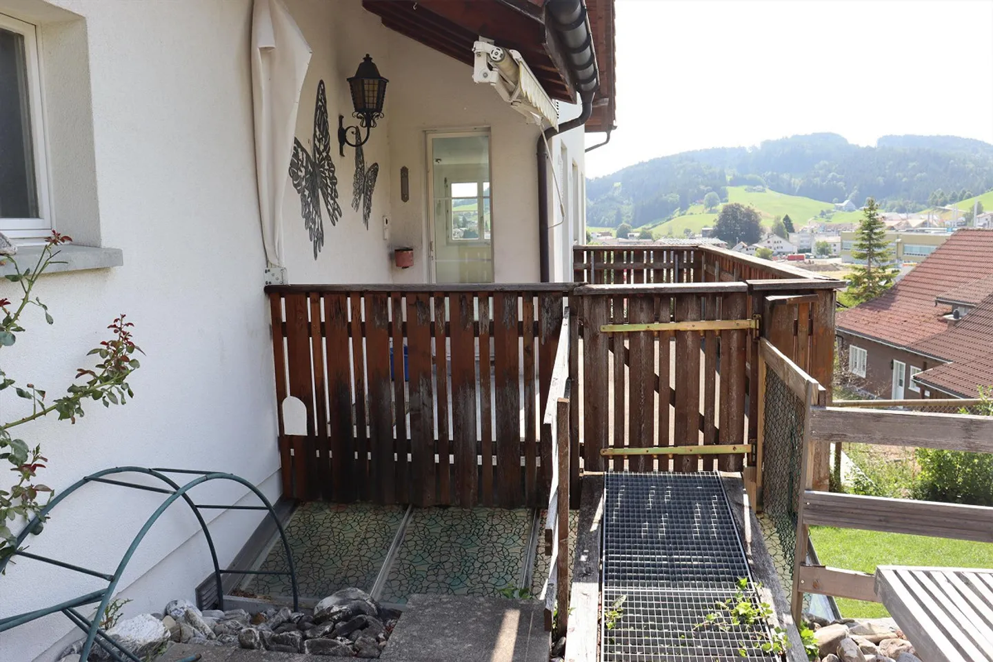 Appartement attrayant de 3,5 pièces avec garage individuel dans un emplacement ensoleillé - Photo 4 sur 18