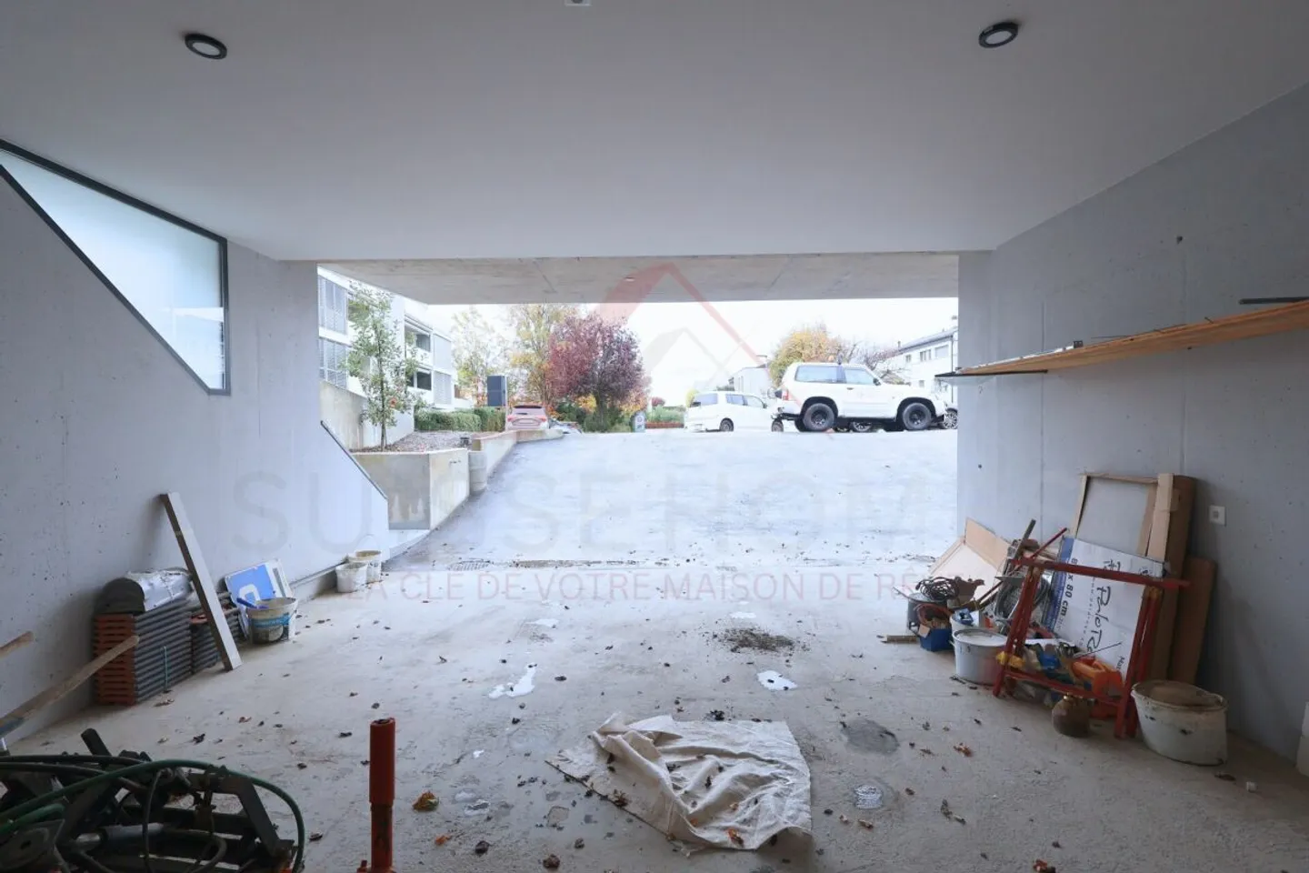 Spacious Family Villa with 6 Bedrooms and Sunny Garden - Le Mouret (FR) - Photo 24 of 27