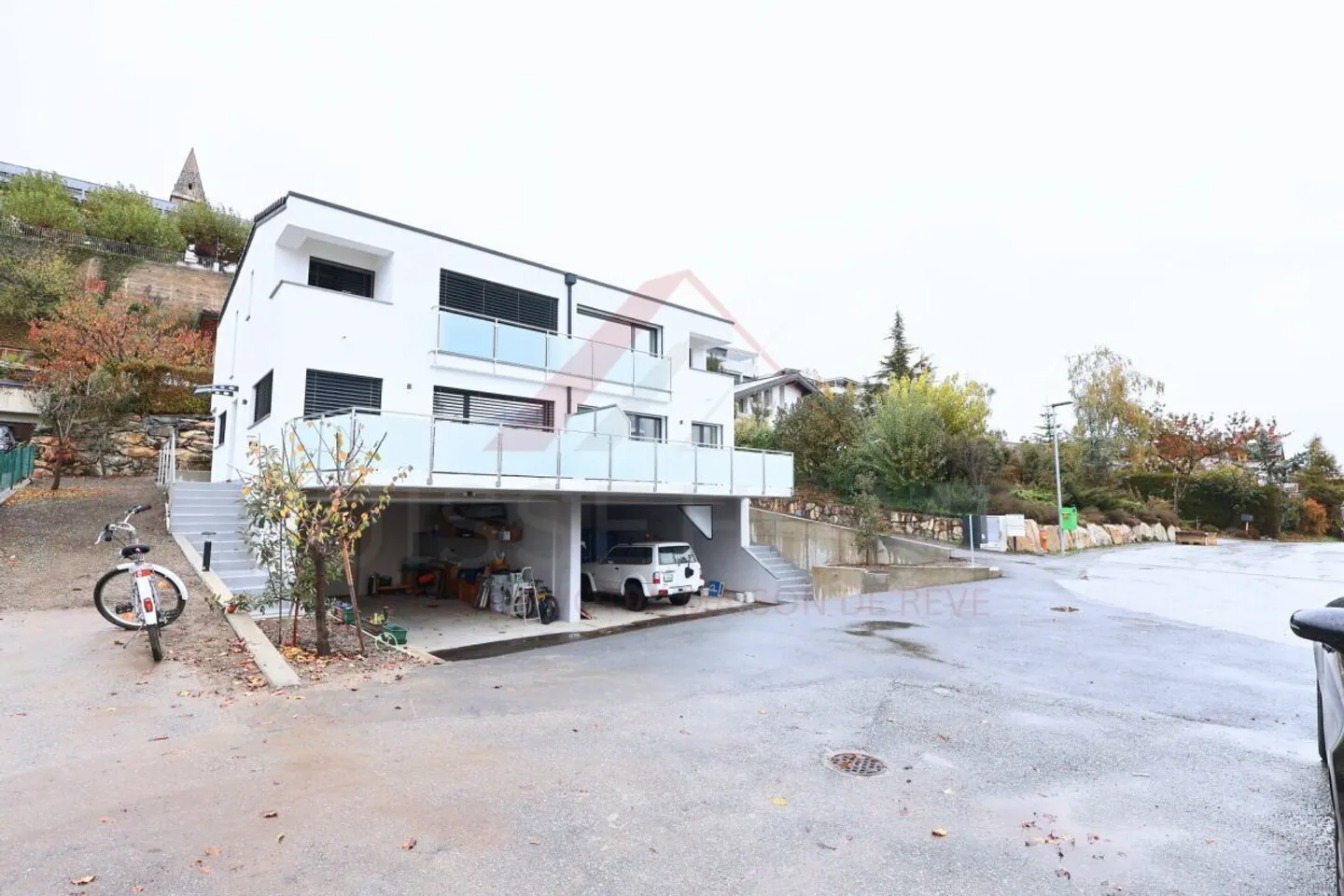 Spacious Family Villa with 6 Bedrooms and Sunny Garden - Le Mouret (FR) - Photo 26 of 27