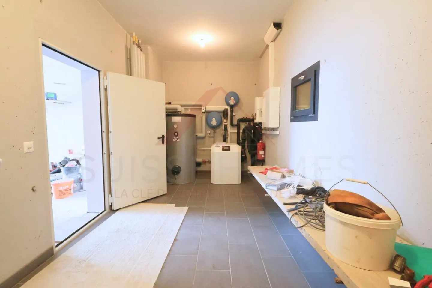 Spacious Family Villa with 6 Bedrooms and Sunny Garden - Le Mouret (FR) - Photo 22 of 27