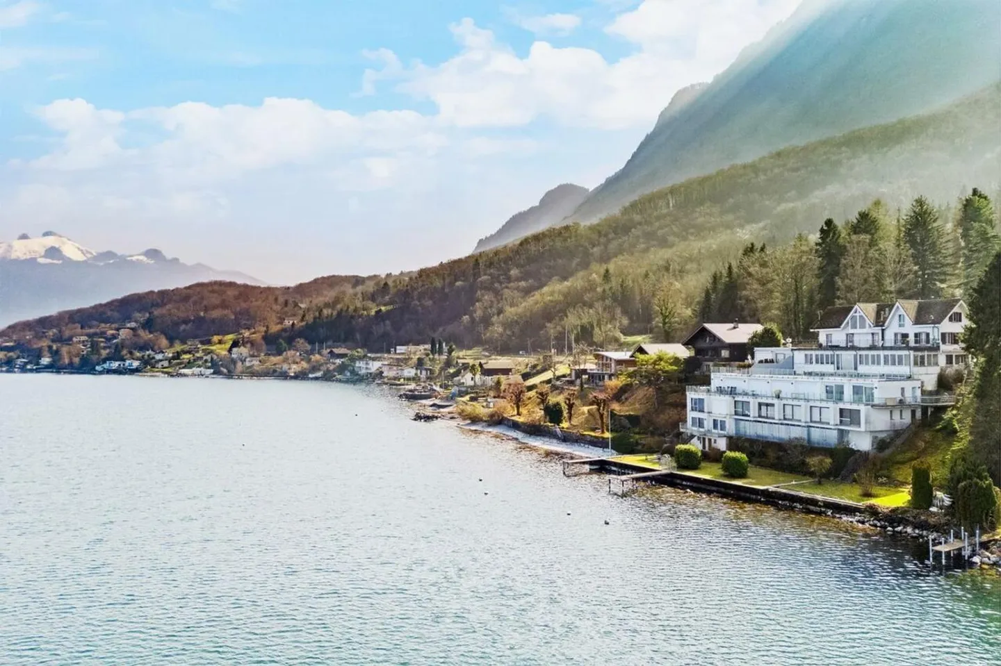 Rifugio di Pace sul Lago - Appartamento di 3.5 Locali con Terrazza - Foto 1 di 8