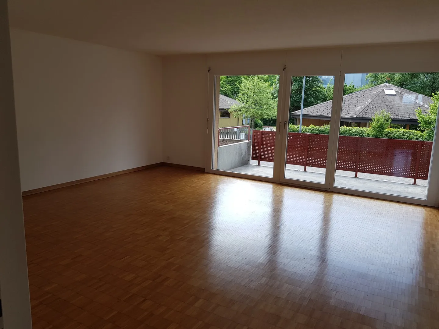 Dream apartment in a quiet location - Photo 4 of 12