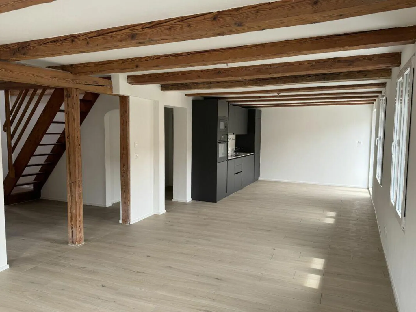 Geräumige 4,5-Zimmer-Penthouse - Foto 2 von 5
