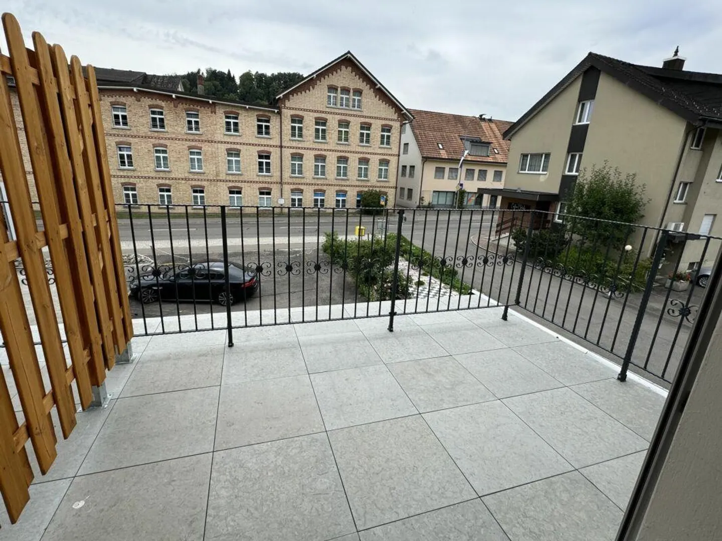 Geräumige 4,5-Zimmer-Penthouse - Foto 3 von 5
