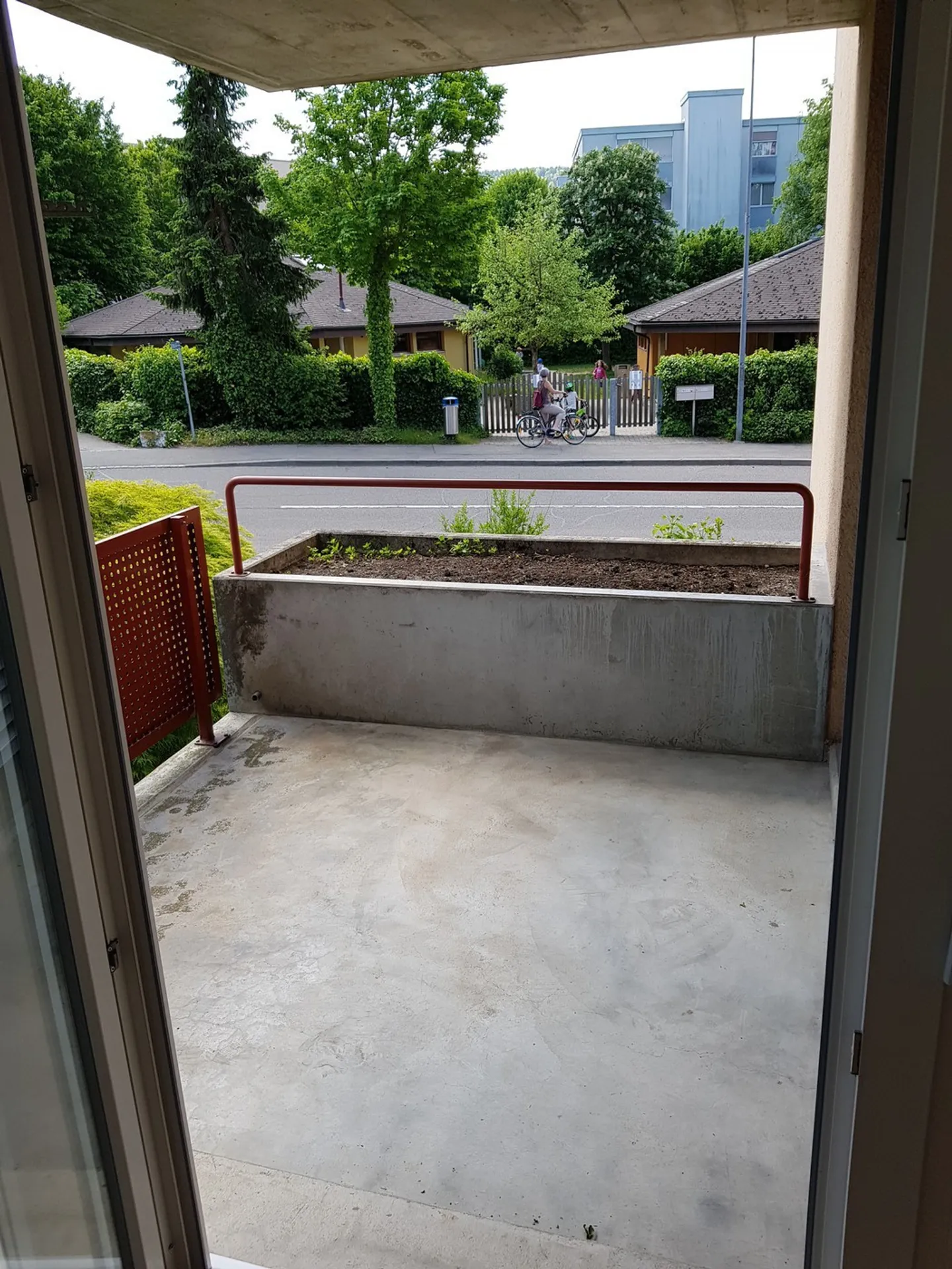 Dream apartment in a quiet location - Photo 11 of 12