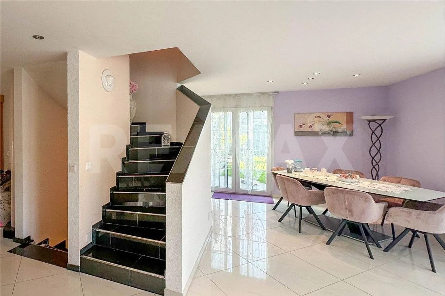 Detached 5.5-room single-family house in a quiet residential area - Photo 11 of 13
