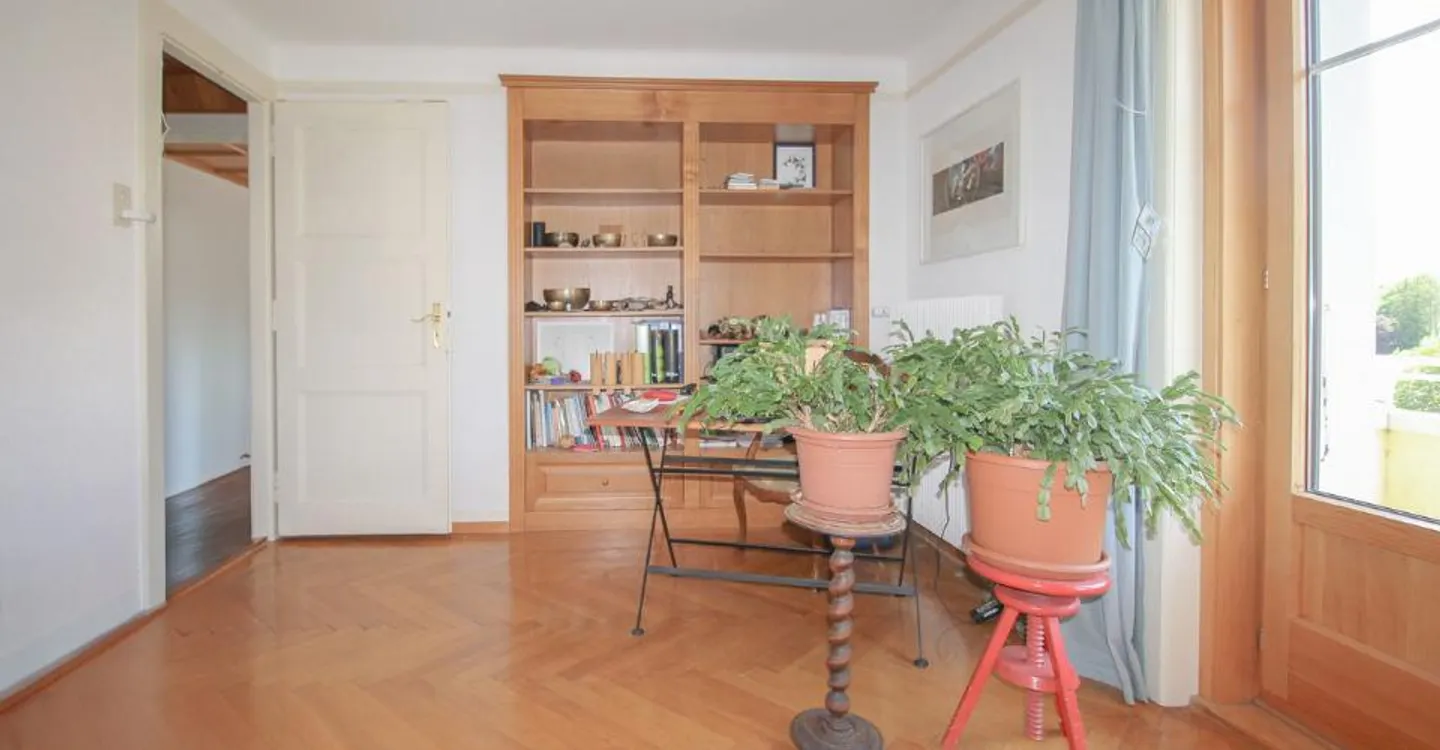 Appartement spacieux avec jardin - Photo 7 sur 11